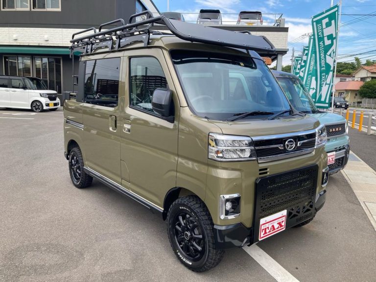 新型デッキバン！ハードカーゴ＆リフトアップ仕様♪