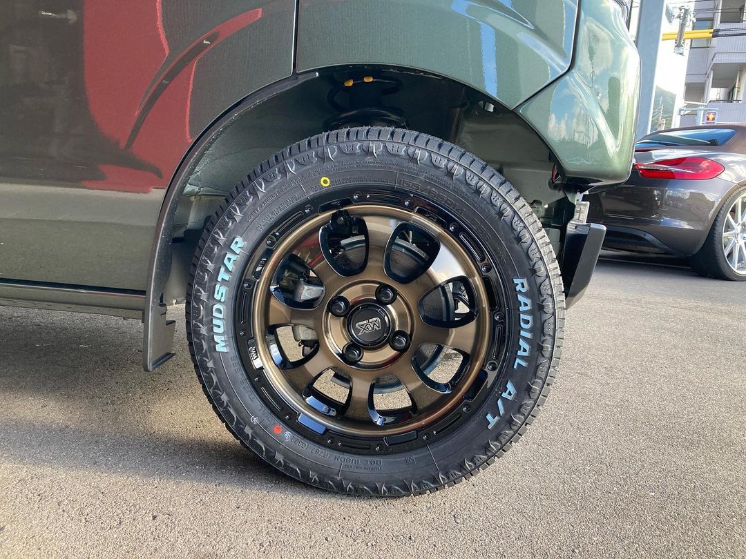 今回は、お客様からのご依頼でプラスラインさんのバンパー取り付けです！！