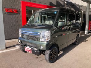 今回は、お客様からのご依頼でプラスラインさんのバンパー取り付けです！！