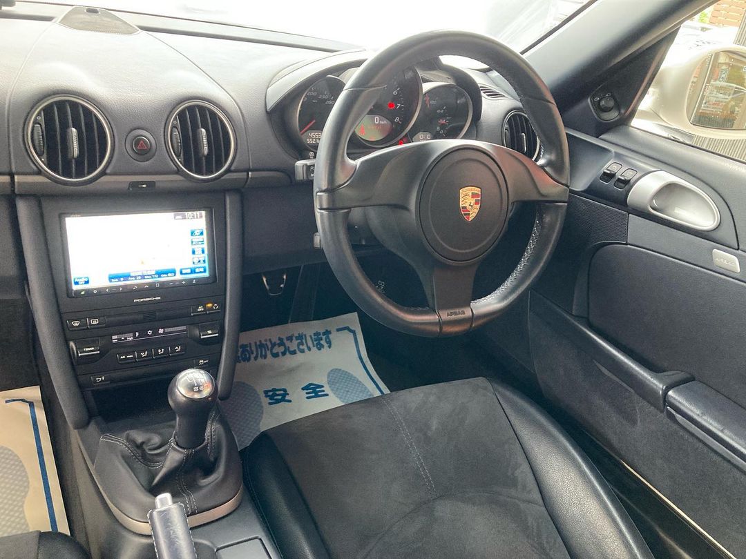 ポルシェ　ケイマン 2.9 ボディカラーホワイト