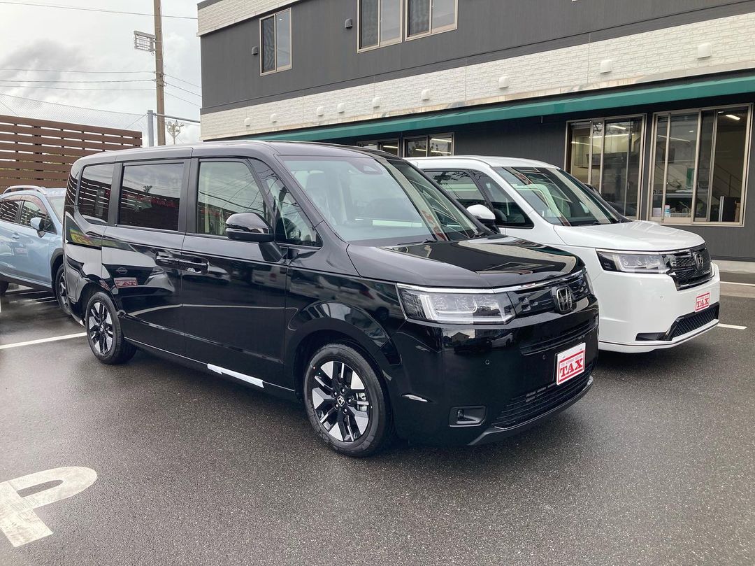 続々、入庫してます、新型ステップワゴン❗️