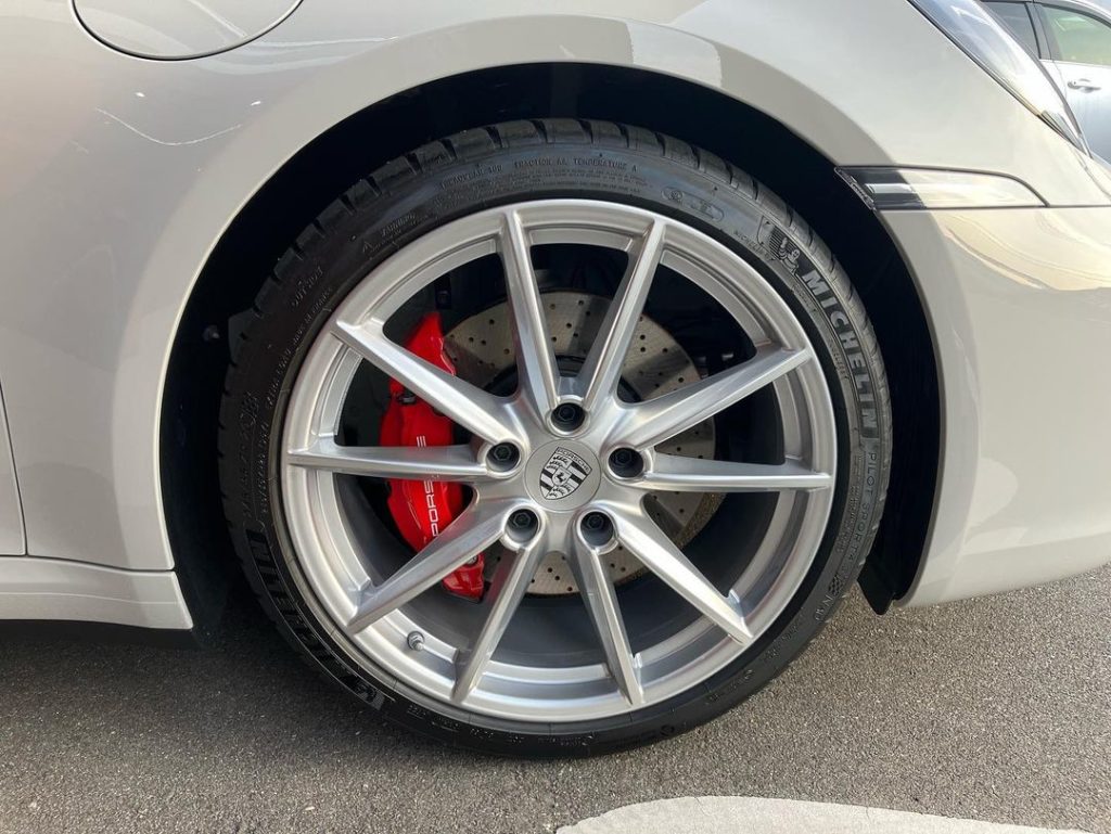 またまたとんでもない車が入庫しちゃいました🤫 ポルシェ911タルガ4S❤️