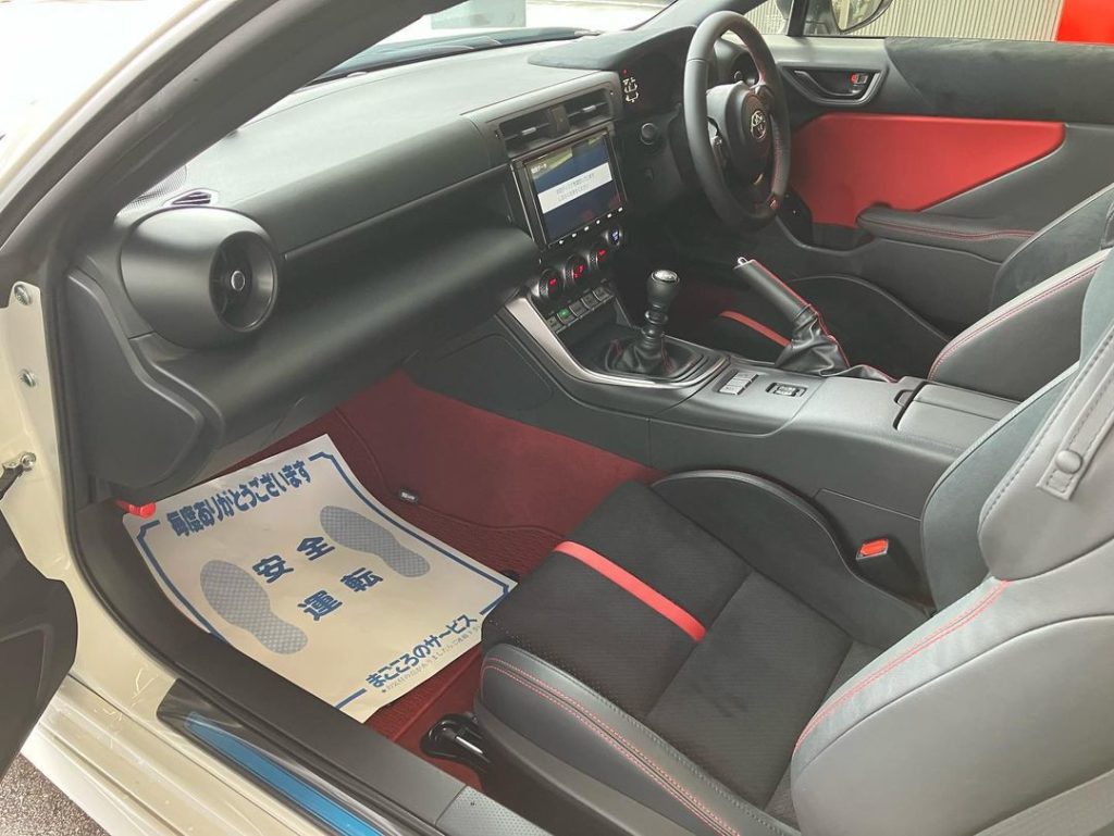 今回は、新しく入庫したGR86のご紹介🎵