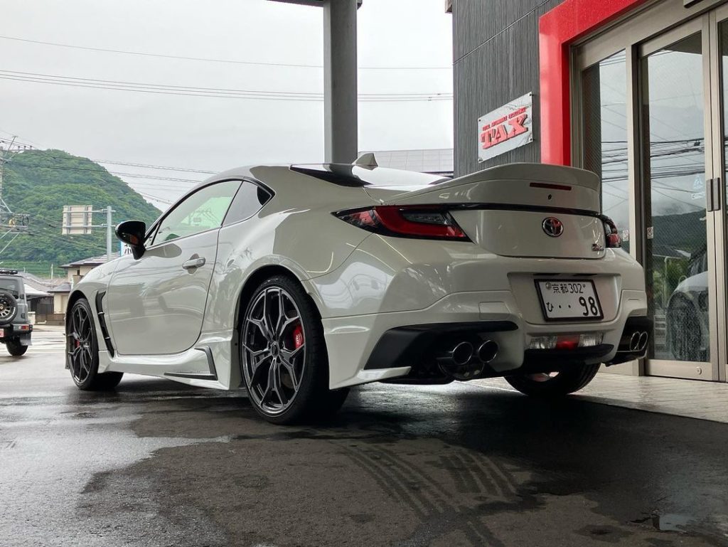 今回は、新しく入庫したGR86のご紹介🎵