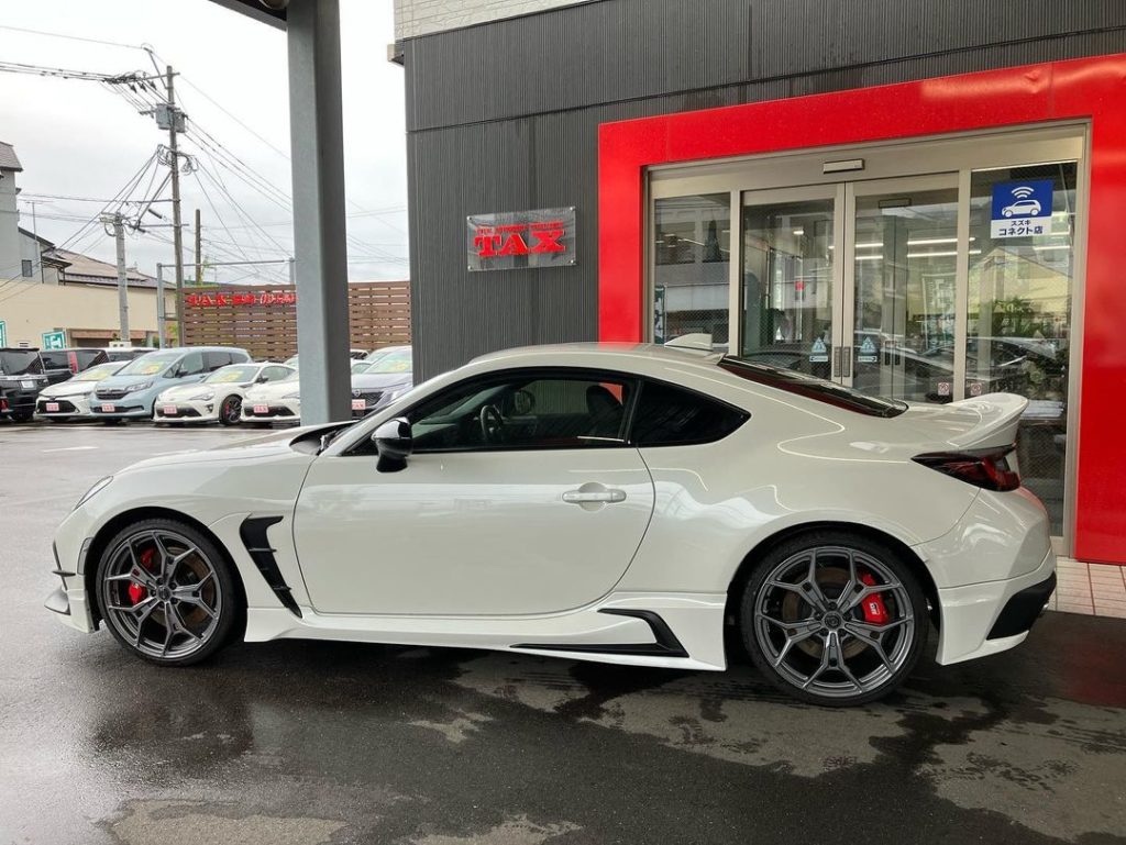 今回は、新しく入庫したGR86のご紹介🎵