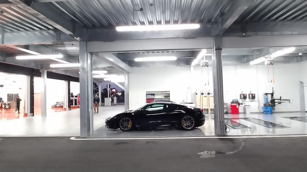 TAX長崎本店。 長崎車輌センターのサービス工場です❗️